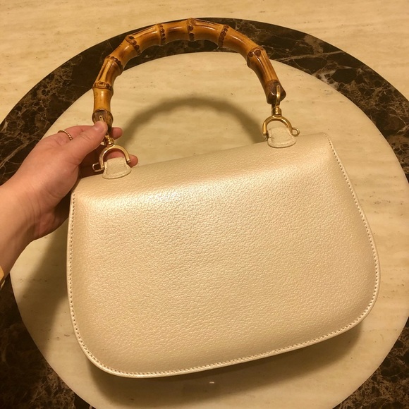 ✨SOLD✨Auth GUCCI Vintage Bamboo Top Handle Bag with Compact Mirror Cream - Picture 5 of 12